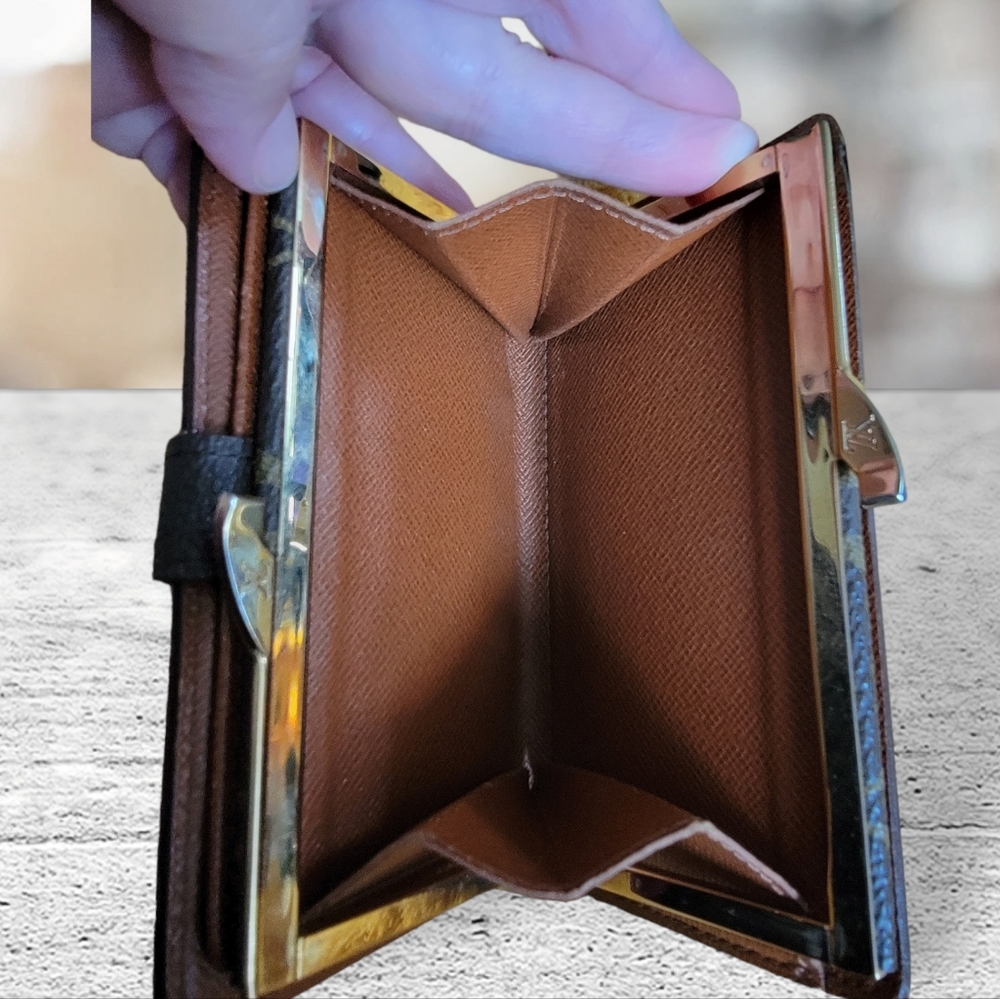 Louis Vuitton purse wallet - Picture 6 of 12